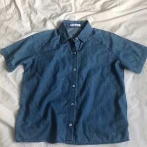 Small Everlane Chambray Shirt